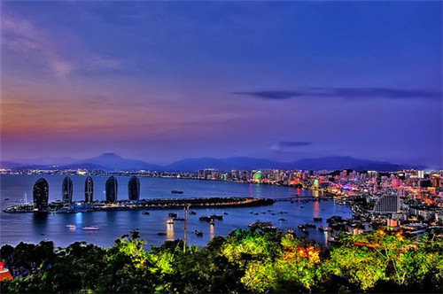维港旅游(集团)有限公司（维港实业有限公司）